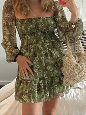 Aritzia Wilfred Tempest Mini Dress Smocked Chiffon Succulent Green Size 2XL